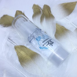 低敏透明質酸花芯 強效無孔收縮美肌精華水 (收毛孔精華水) 45ml 低敏透明質酸花芯 強效無孔收縮美肌精華水 (收毛孔精華水) 45ml